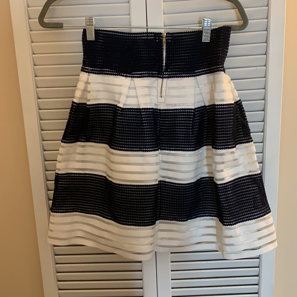 Skater skirt - Picture 2 of 2